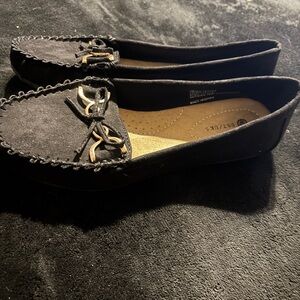 HomeHot Black Suede Women’s Casual Black Slip on loafers with Bow Detail. New